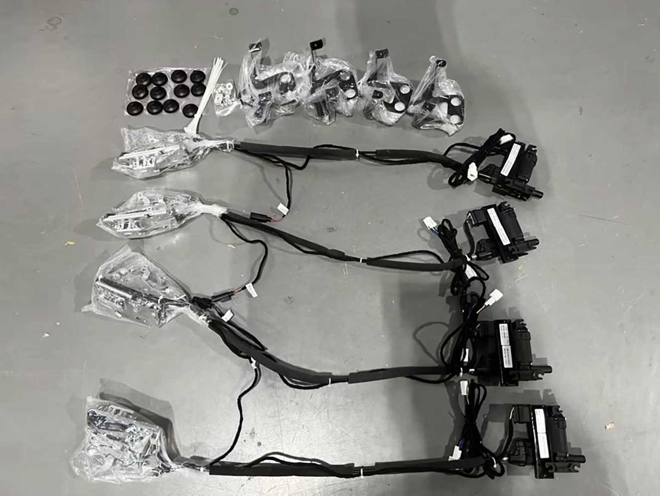 Door Lock Soft Closing Mechanism for 4 Doors Mercedes-Benz W463A W464 G-Class G500 G550 G63